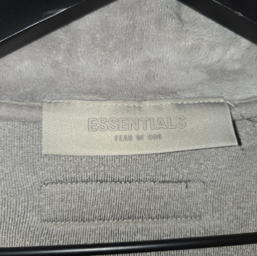 Fear of God Essentials Velour Half-Zip Short Sleeve Pullover Concrete Gray Large - Picture 3 of 7